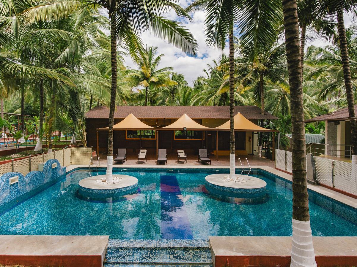 Sterling Anaikatti Hotel Varagampadi Bagian luar foto